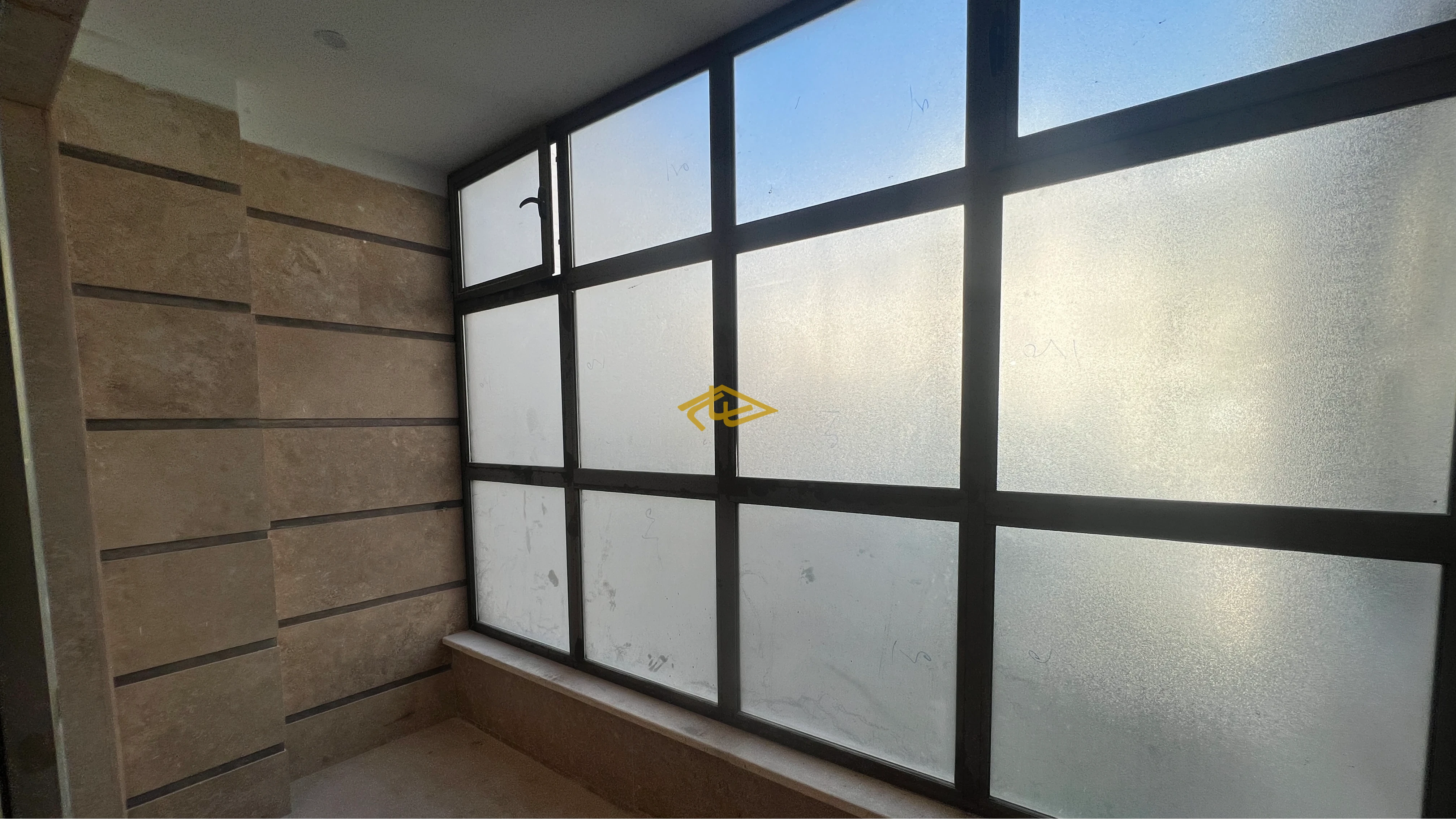 فروش آپارتمان ۱۶۰ متری نوساز در ولنجک | سه‌خواب مستر، فول‌امکانات