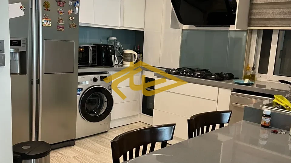 اجاره آپارتمان ۱۰۰ متری دو خوابه در برج الماس ولنجک با چشم‌انداز عالی