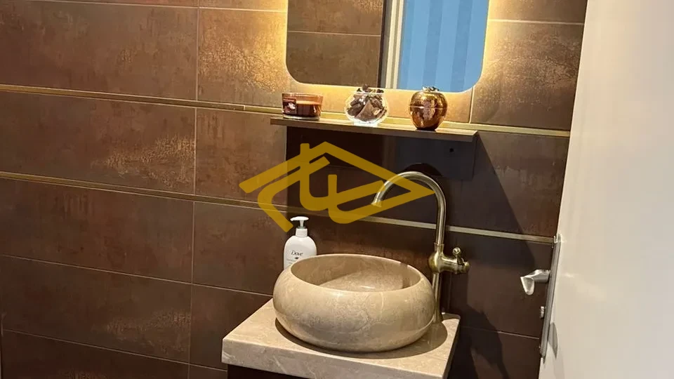 اجاره آپارتمان ۱۰۰ متری دو خوابه در برج الماس ولنجک با چشم‌انداز عالی