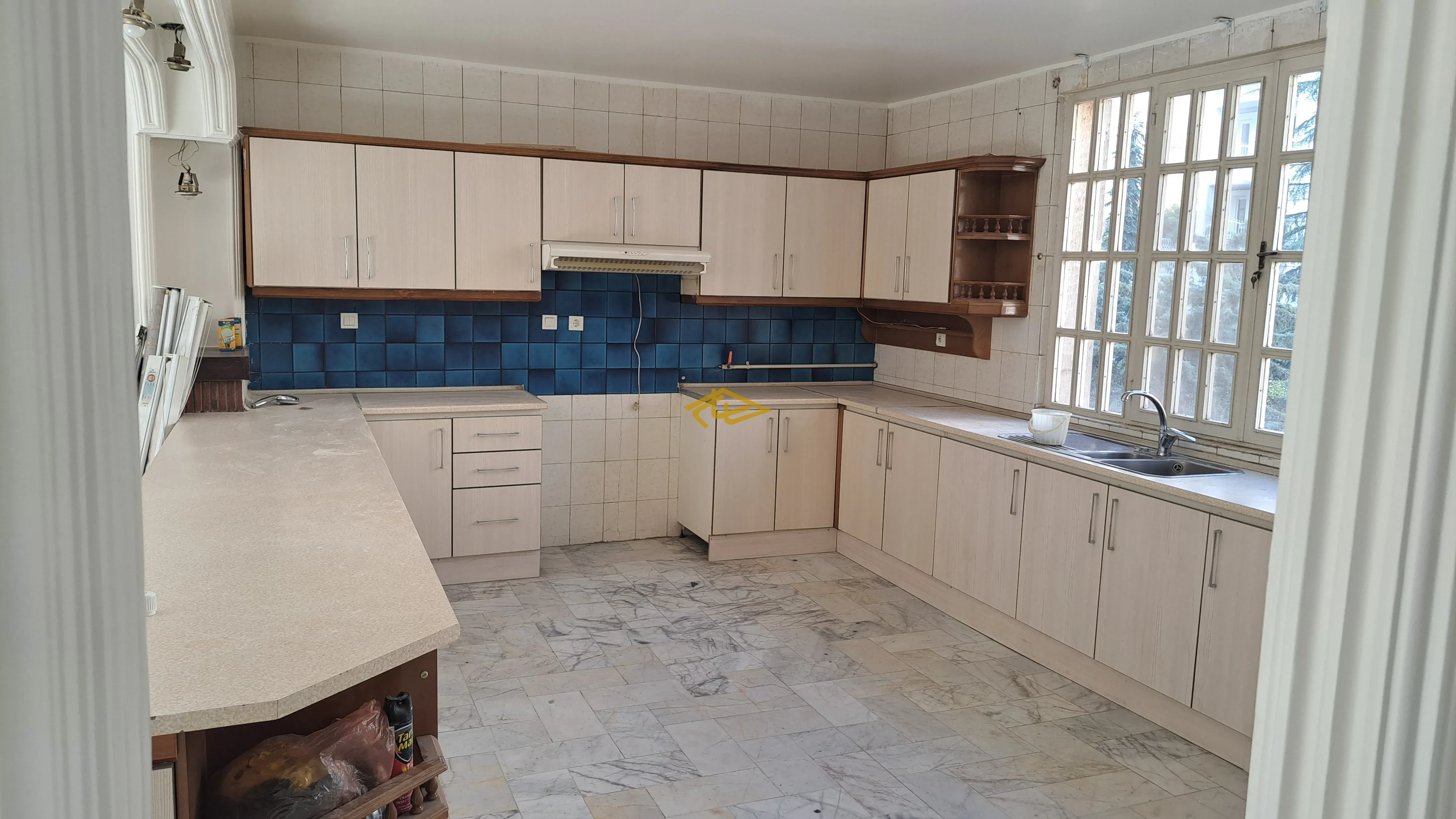 اجاره آپارتمان ۱۷۵ متری ۳ خوابه (یک خواب مستر) در ولنجک خیابان ۱۹ | پارکینگ، انباری و نگهبان مقیم