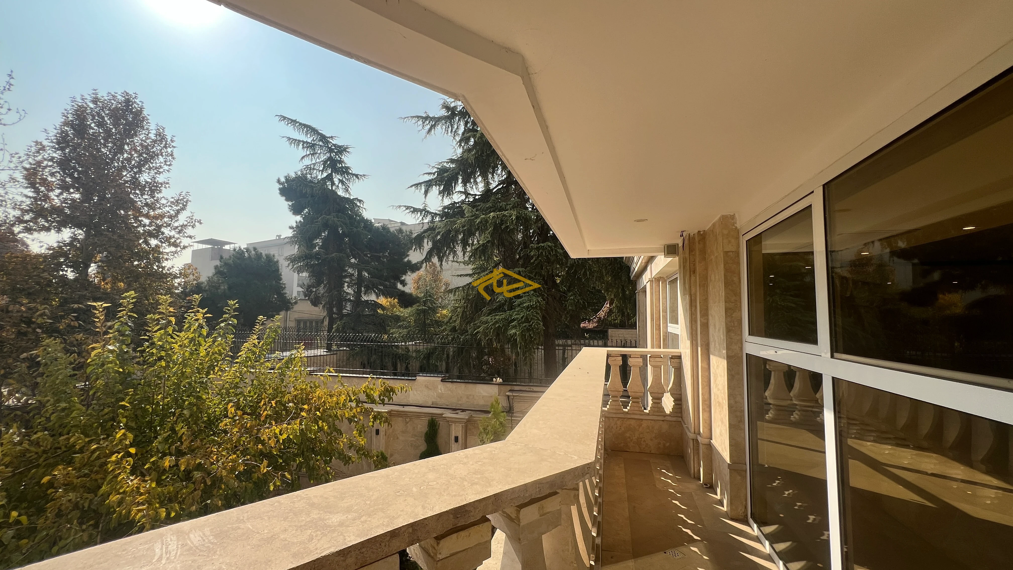 اجاره و رهن آپارتمان ۴۳۰ متری | سپیدکوه زعفرانیه