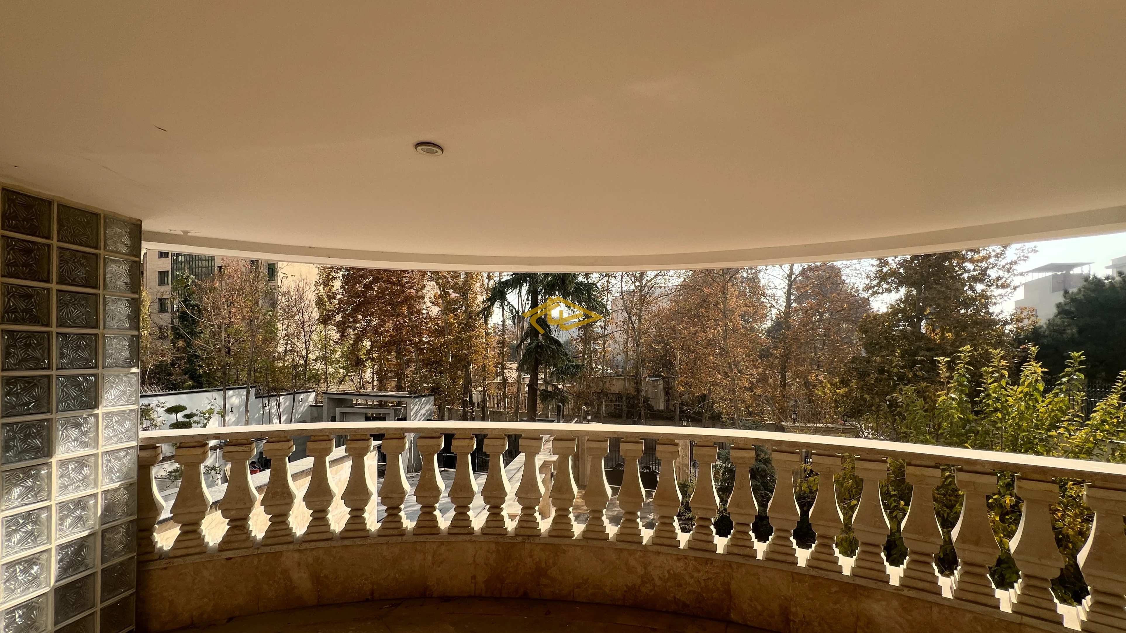 اجاره و رهن آپارتمان ۴۳۰ متری | سپیدکوه زعفرانیه