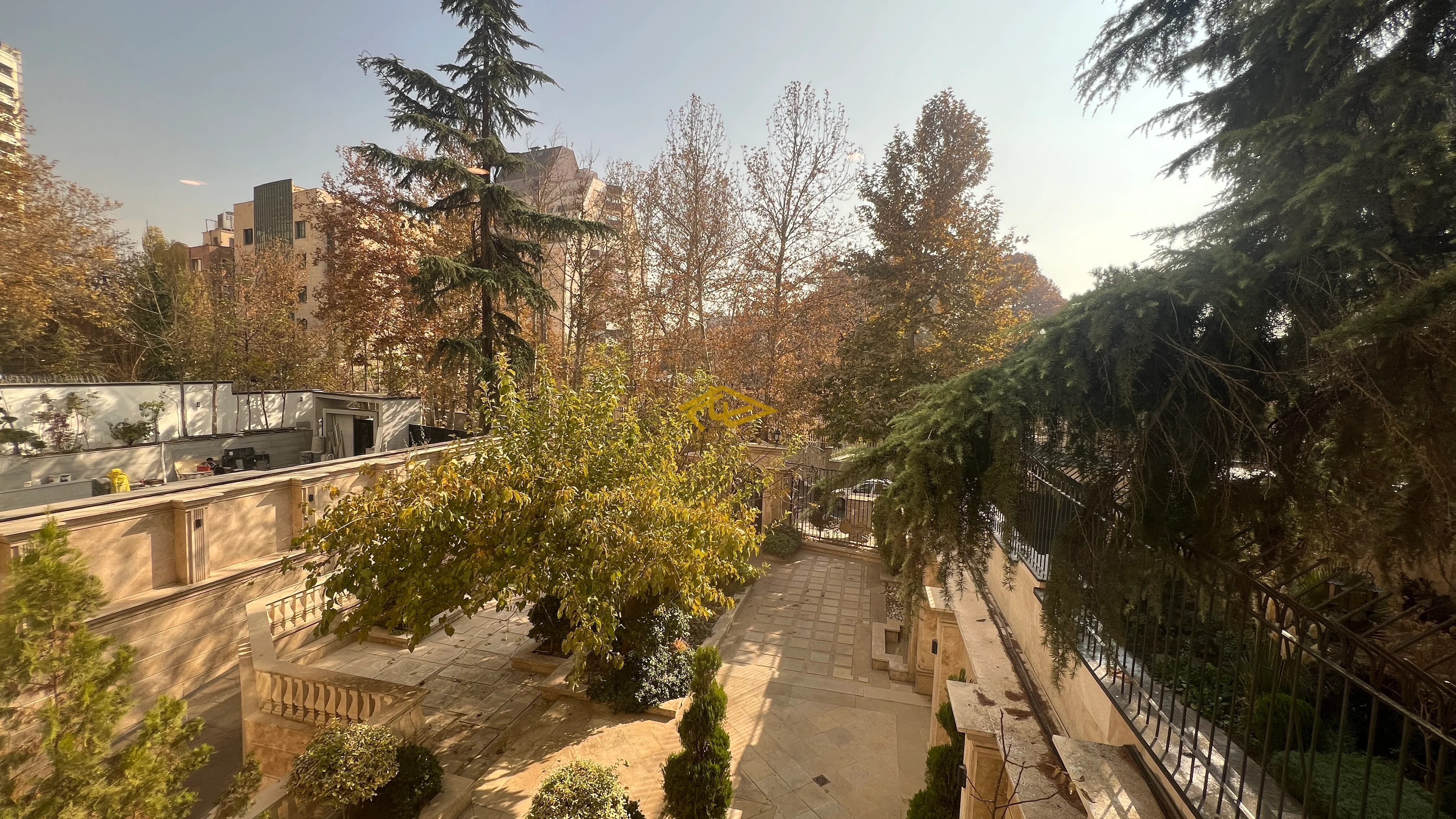 اجاره و رهن آپارتمان ۴۳۰ متری | سپیدکوه زعفرانیه