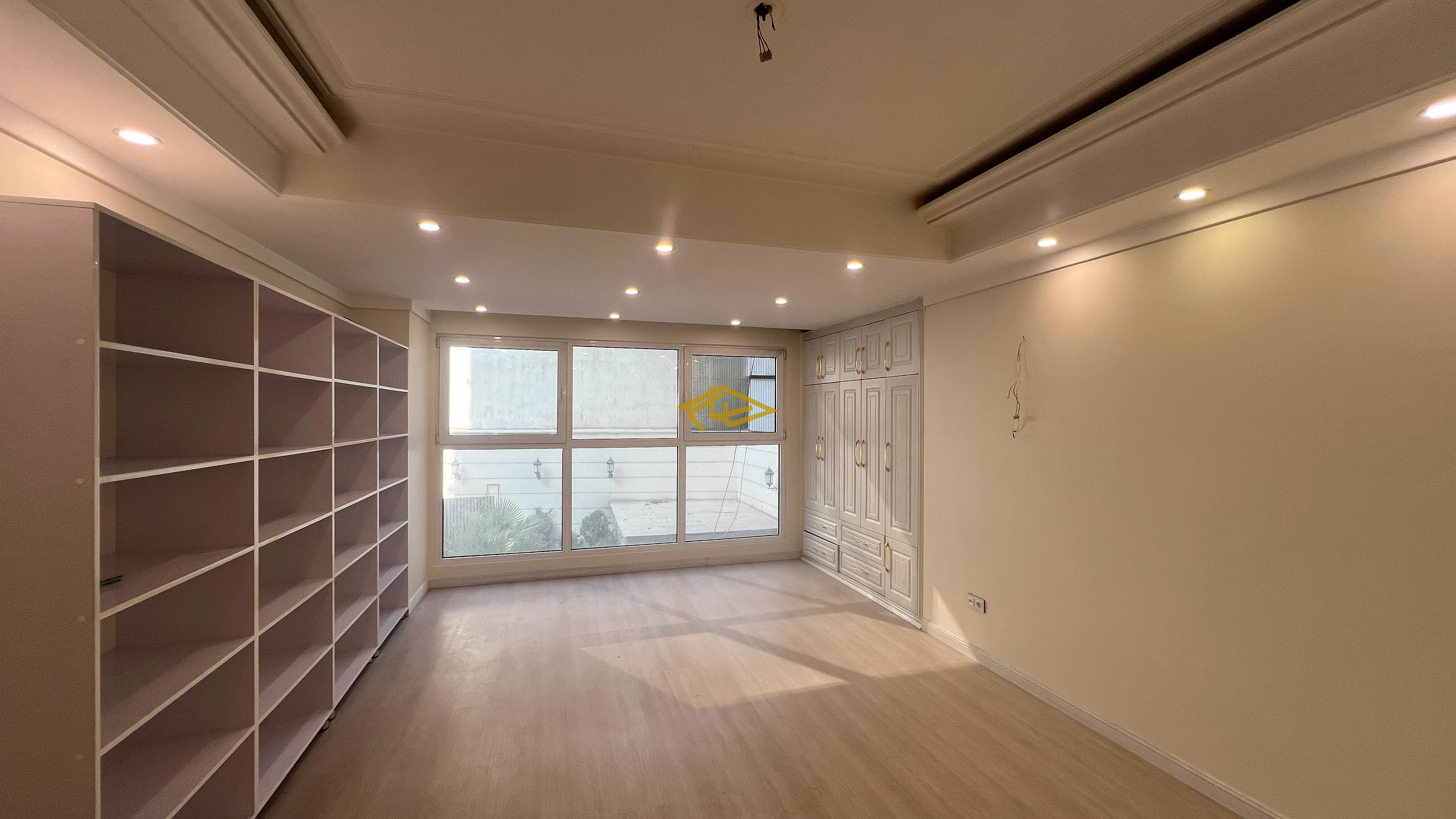 اجاره و رهن آپارتمان ۴۳۰ متری | سپیدکوه زعفرانیه