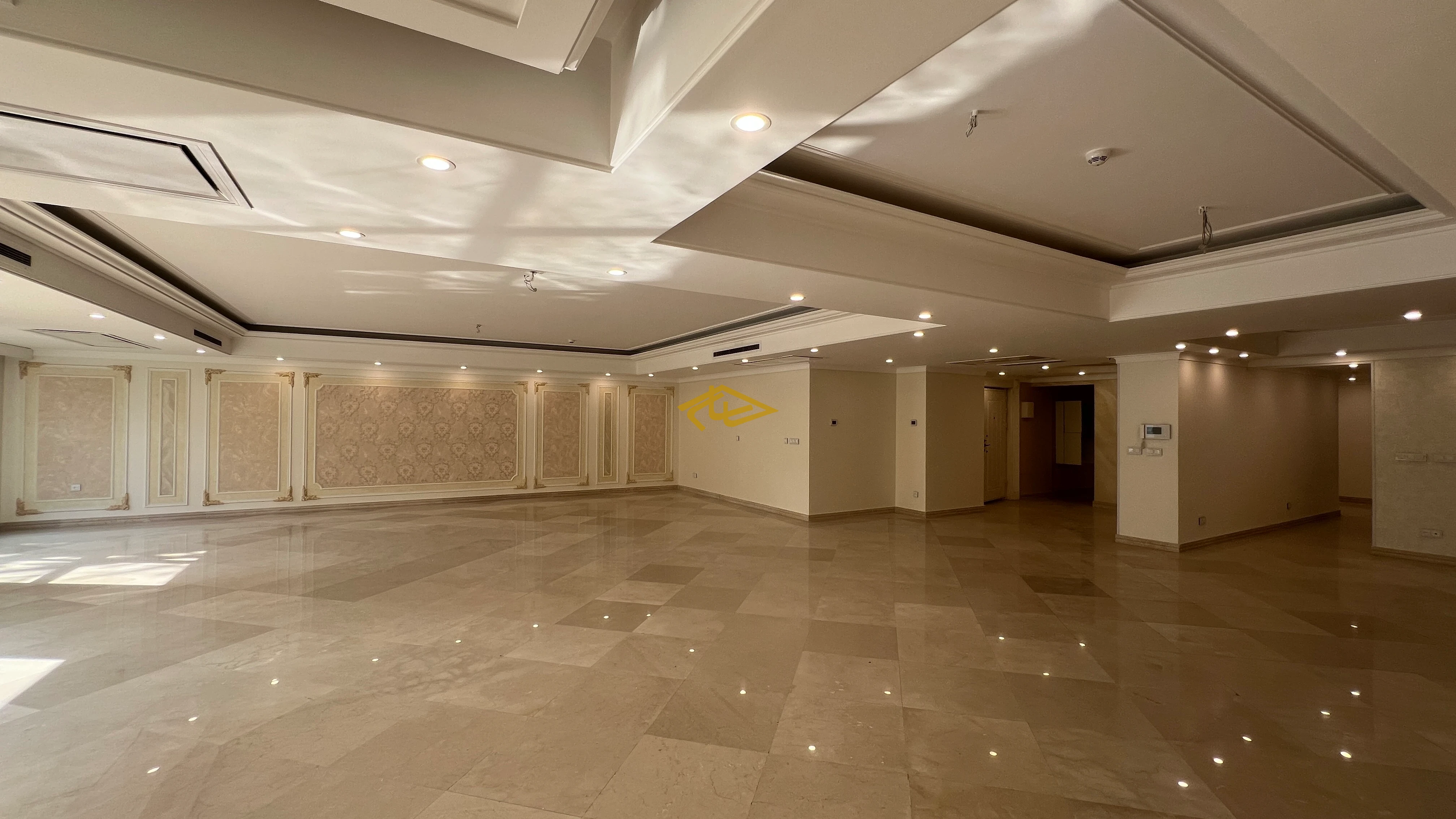 اجاره و رهن آپارتمان ۴۳۰ متری | سپیدکوه زعفرانیه