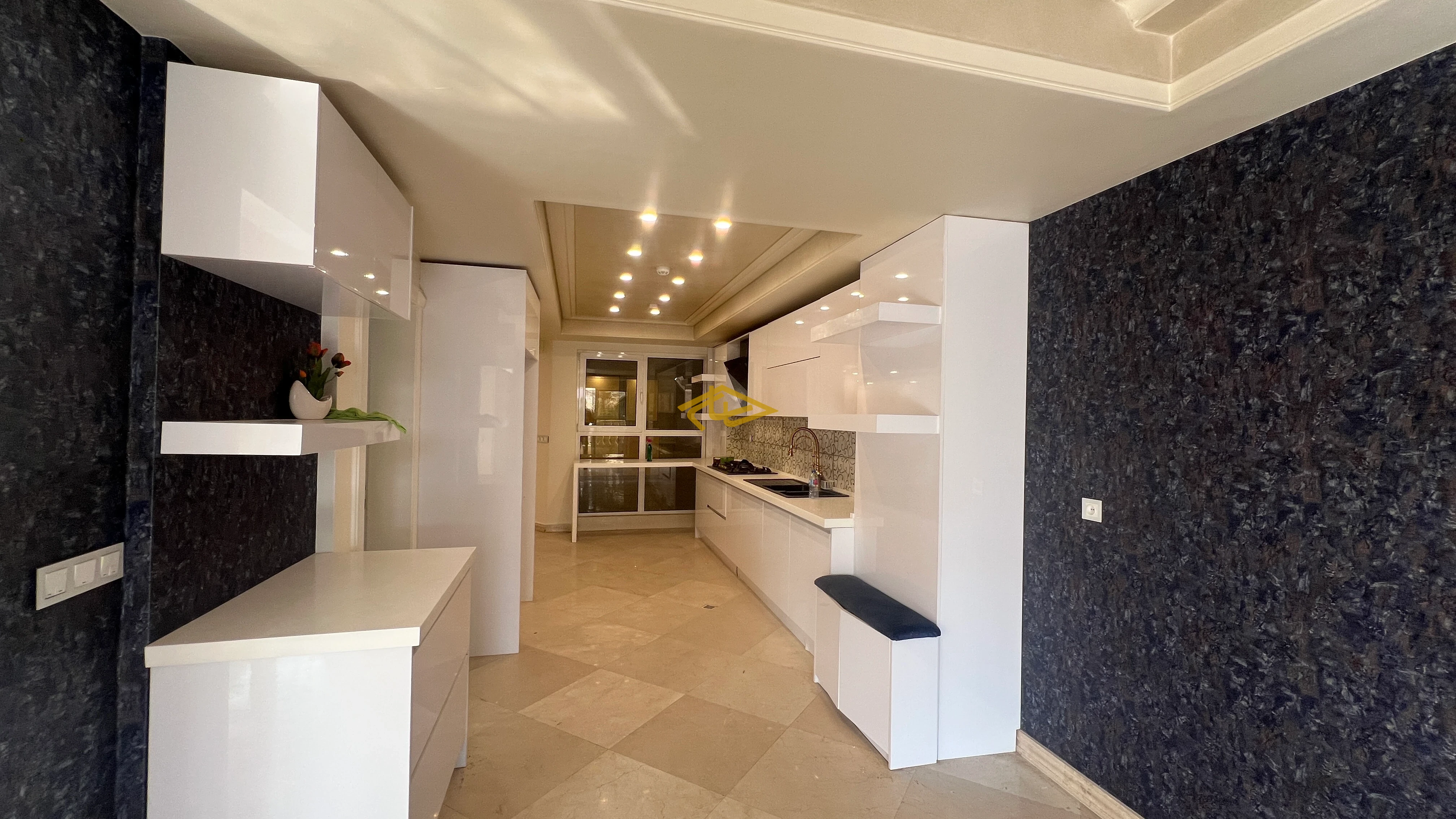 اجاره و رهن آپارتمان ۴۳۰ متری | سپیدکوه زعفرانیه