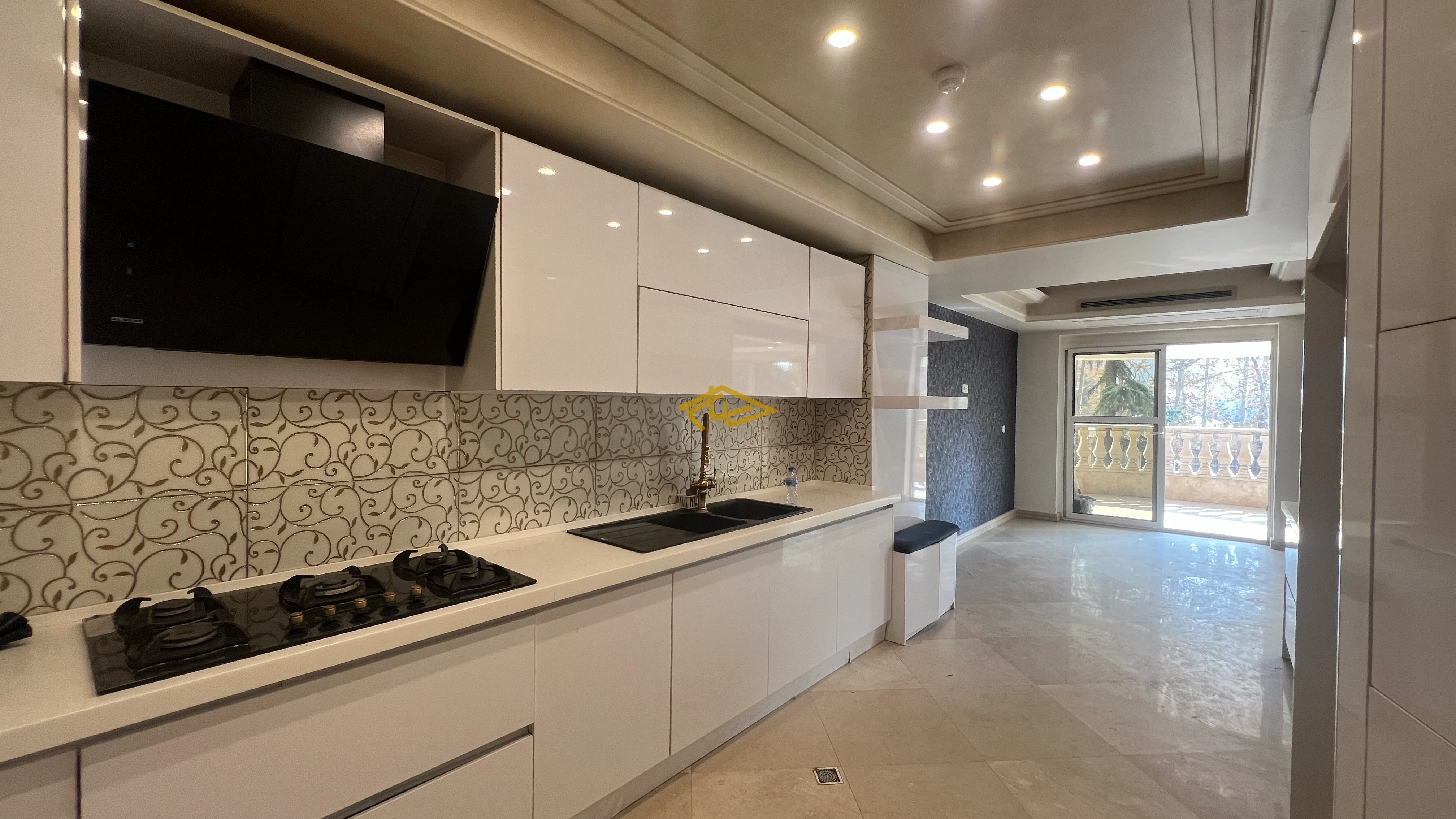 اجاره و رهن آپارتمان ۴۳۰ متری | سپیدکوه زعفرانیه