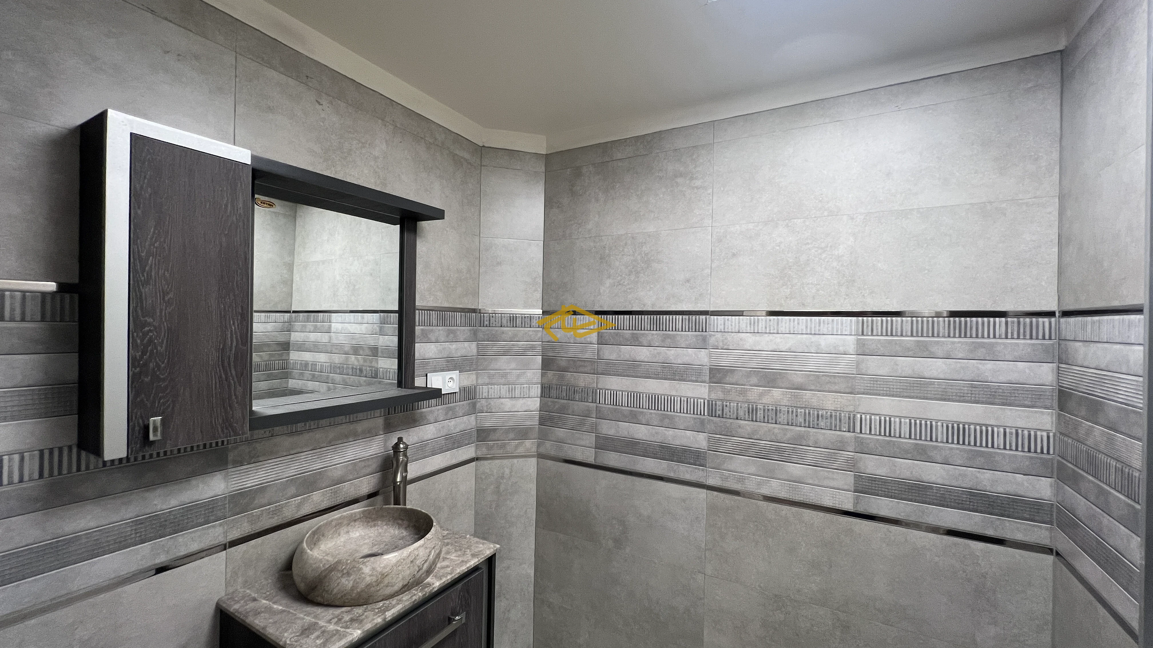 اجاره و رهن آپارتمان ۴۳۰ متری | سپیدکوه زعفرانیه