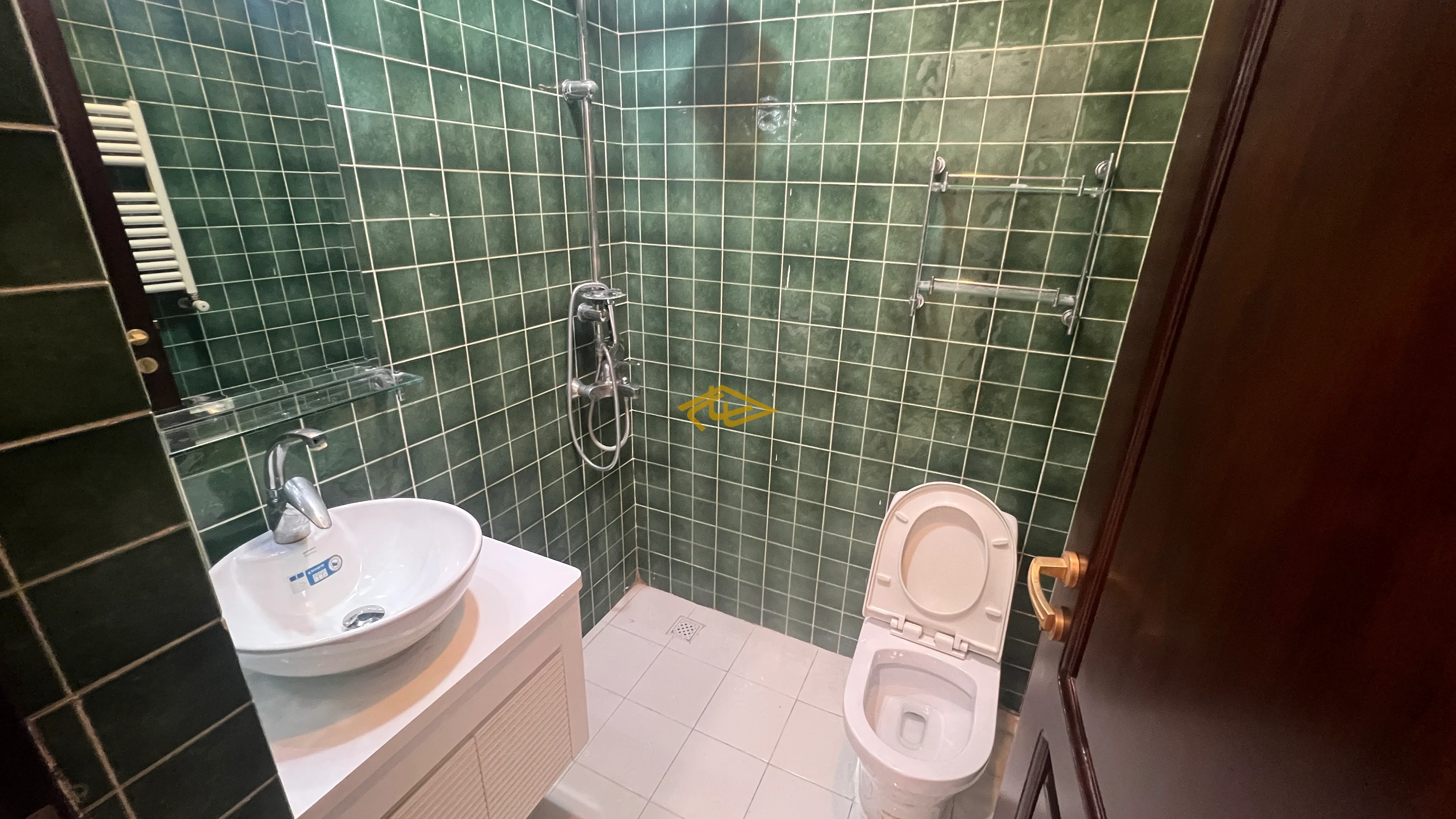 اجاره آپارتمان در زعفرانیه | ۳۳۰ متر، ۳ خواب مستر + سوئیت مهمان