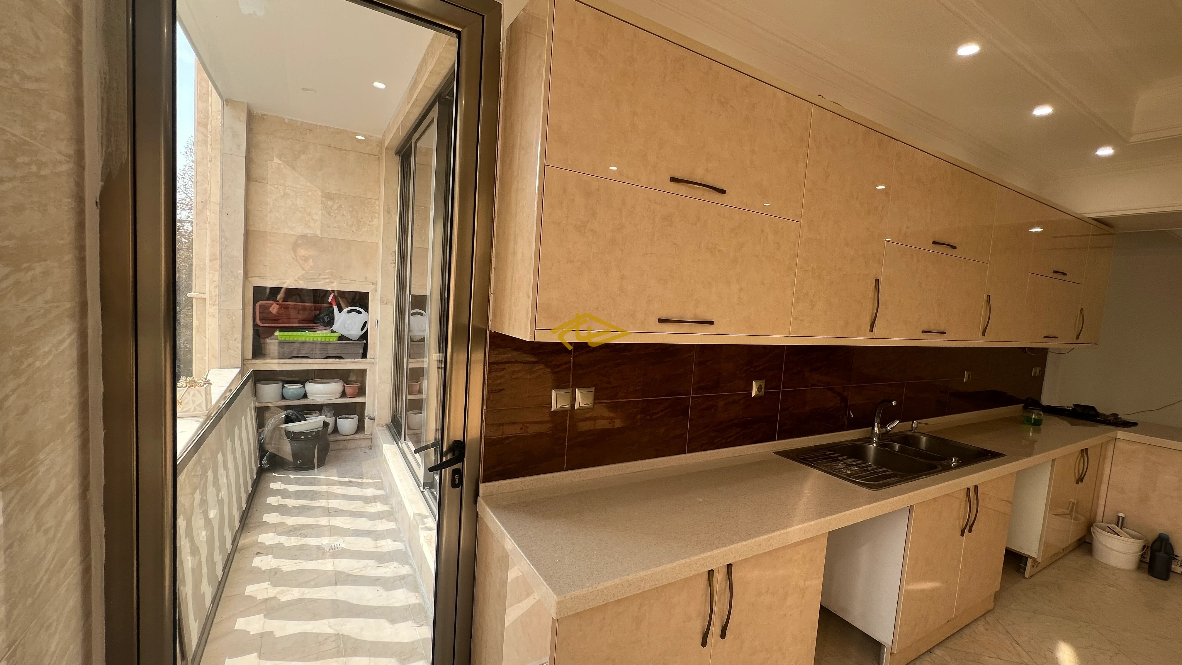 اجاره آپارتمان در زعفرانیه | ۳۳۰ متر، ۳ خواب مستر + سوئیت مهمان