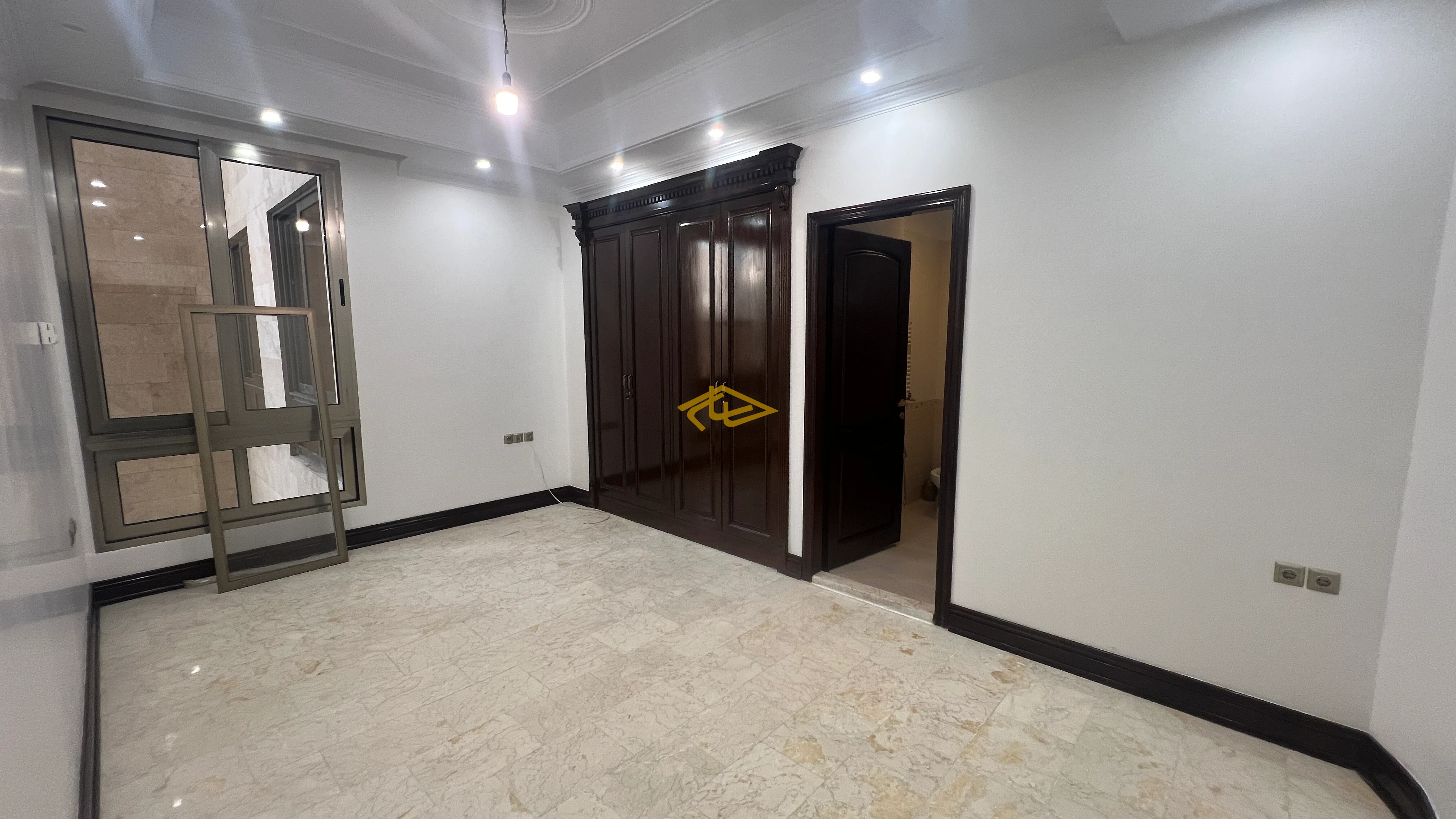 اجاره آپارتمان در زعفرانیه | ۳۳۰ متر، ۳ خواب مستر + سوئیت مهمان