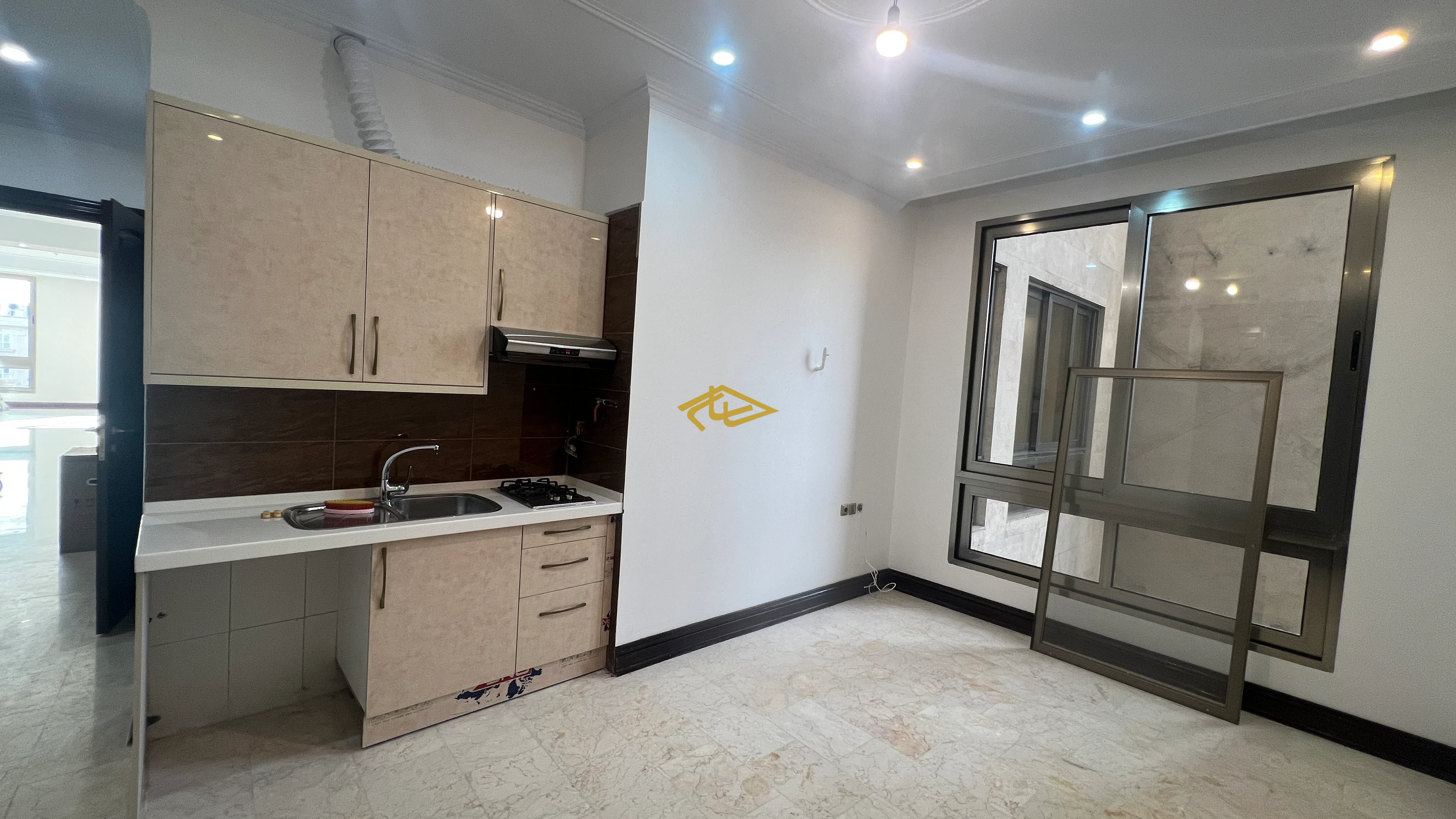 اجاره آپارتمان در زعفرانیه | ۳۳۰ متر، ۳ خواب مستر + سوئیت مهمان