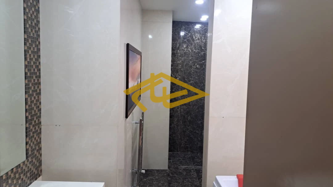 اجاره آپارتمان ۳۲۰ متری فوق‌لوکس در ولنجک | ۳ خواب مستر، آسانسور اختصاصی، برج مدرن با مشاعات لاکچری