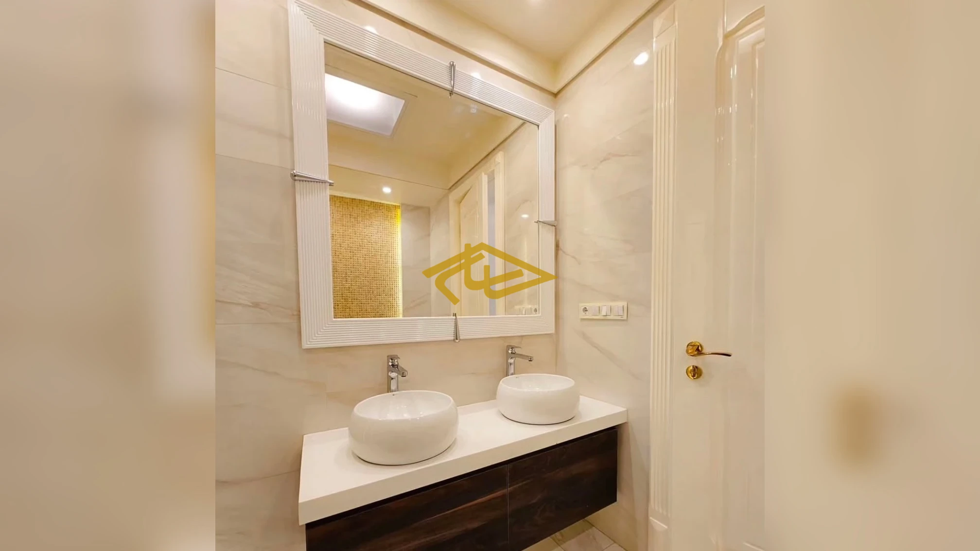 خرید آپارتمان در برج فاطیما ولنجک