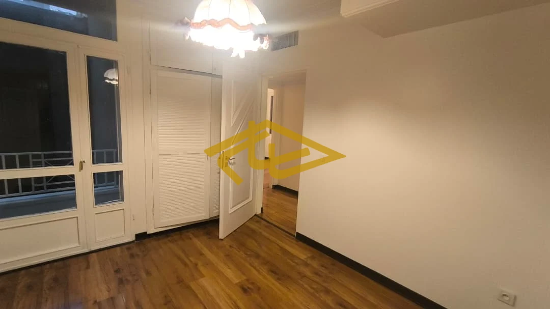 خرید آپارتمان ۱۵۰ متری در زعفرانیه | بازسازی‌شده، کم‌واحد، لوکیشن عالی | پیشنهاد املاک ساسان