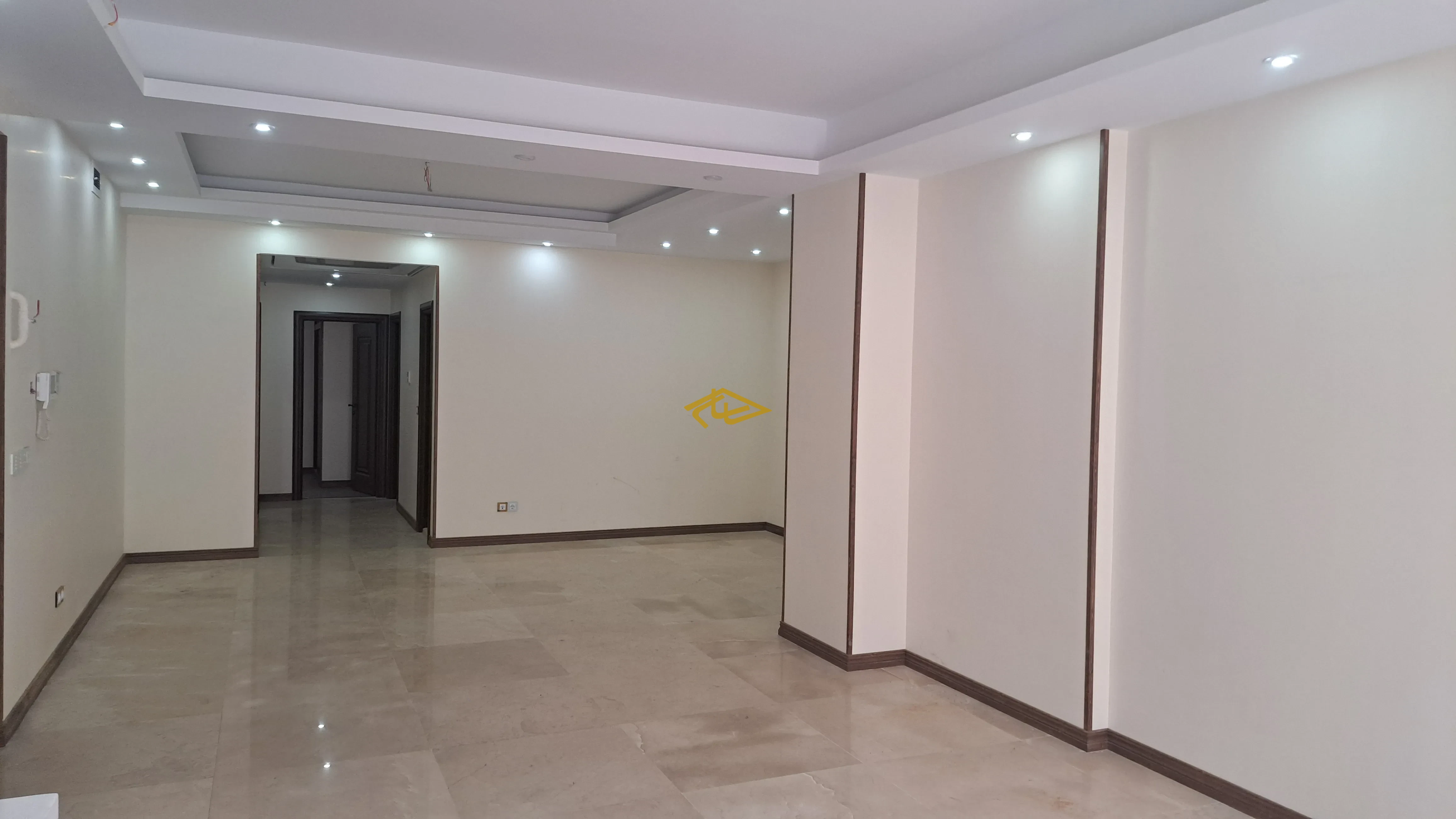 اجاره آپارتمان ۱۵۵ متری لوکس در ولنجک | ۳ خواب، ۴ ساله، فول امکانات | رهن کامل