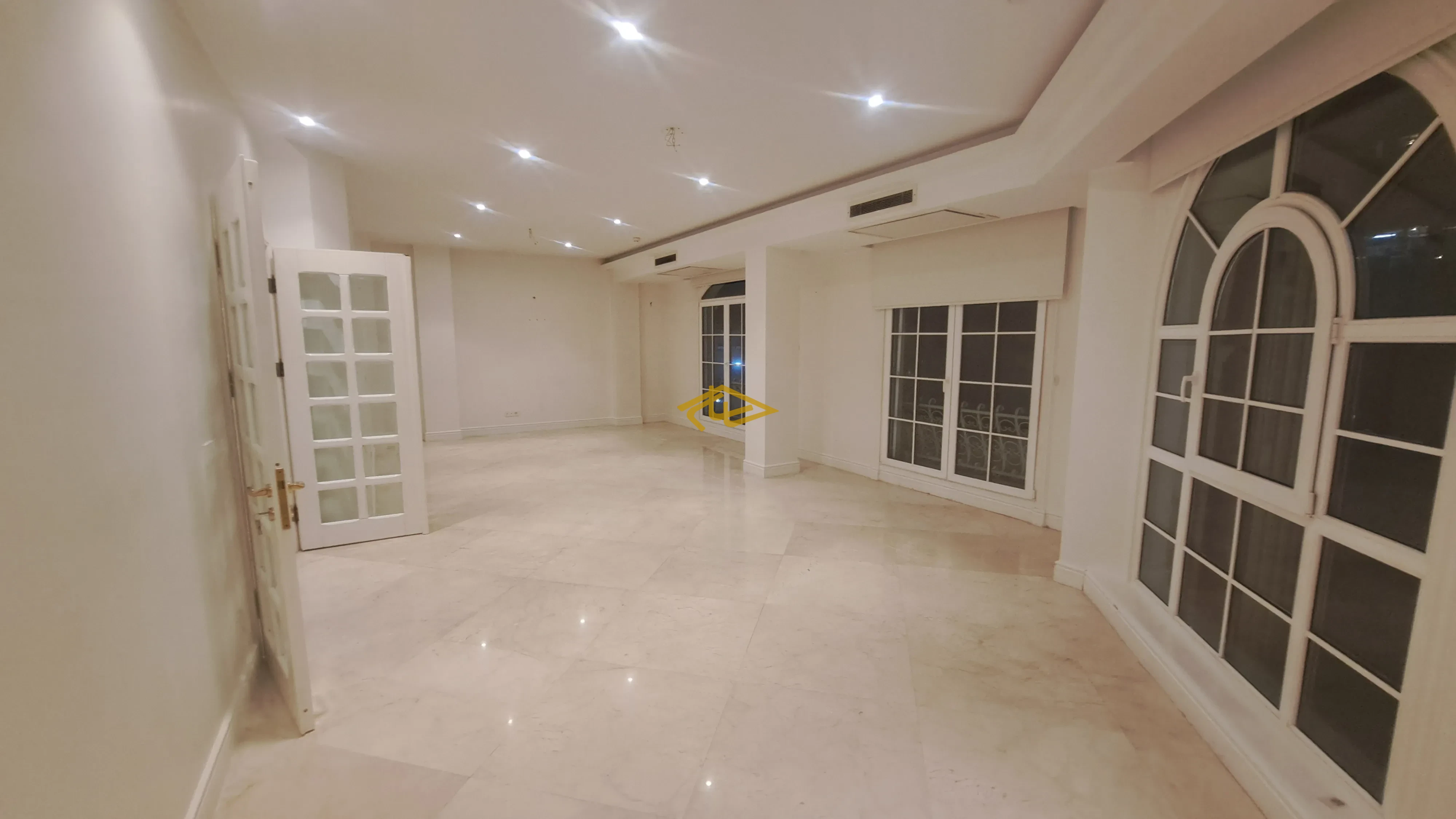 اجاره آپارتمان ۲۳۰ متری ۳ خواب مستر تکواحدی | رهن کامل ولنجک