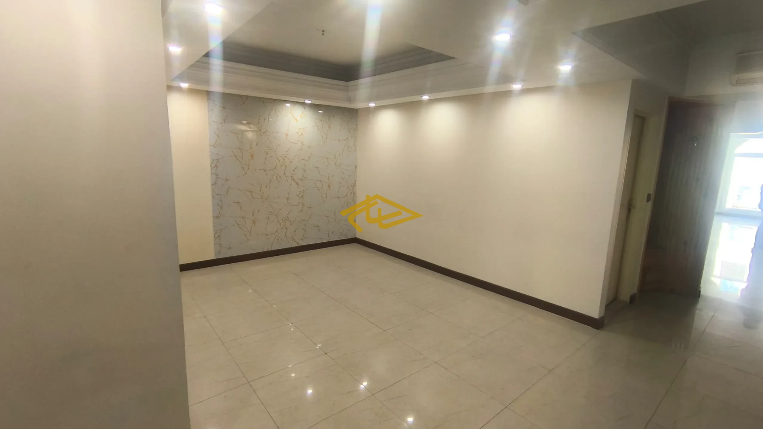 اجاره آپارتمان ۱۹۵ متری ۳ خواب مستر در زعفرانیه | طبقه آخر | نور شمال و جنوب