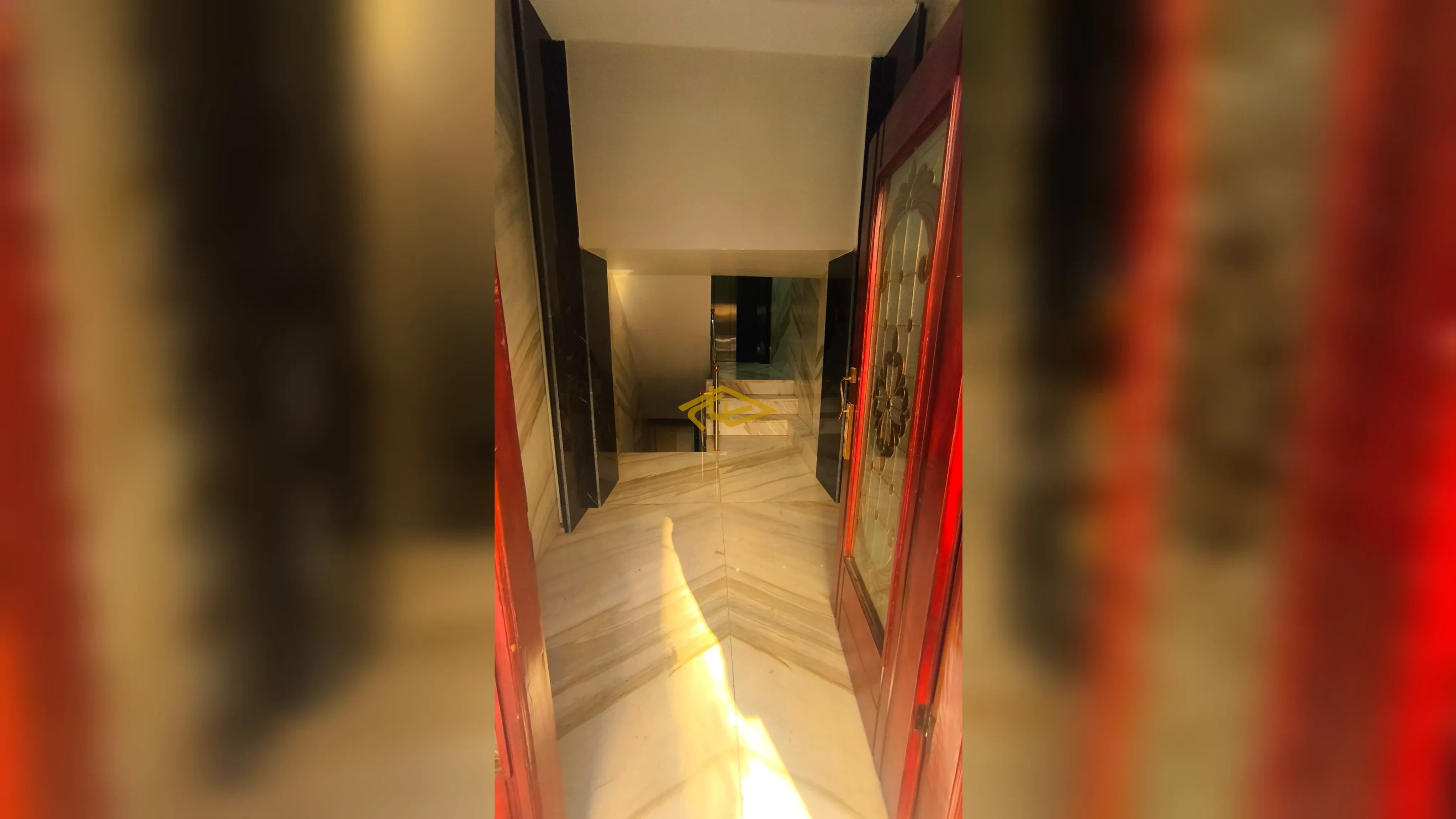 اجاره آپارتمان ۱۹۵ متری ۳ خواب مستر در زعفرانیه | طبقه آخر | نور شمال و جنوب