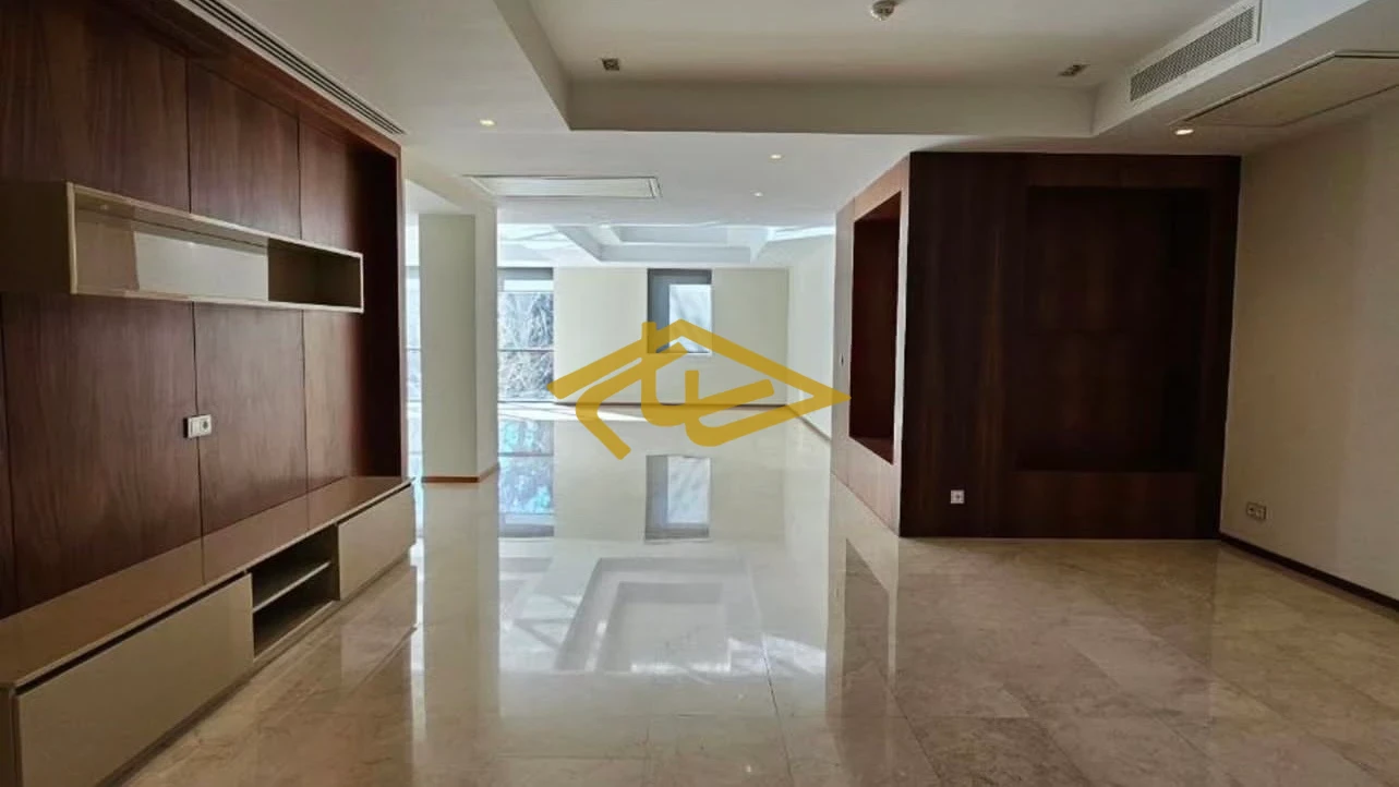 خرید آپارتمان ۴۱۰ متری لوکس و فول‌امکانات در ولنجک خیابان ساسان