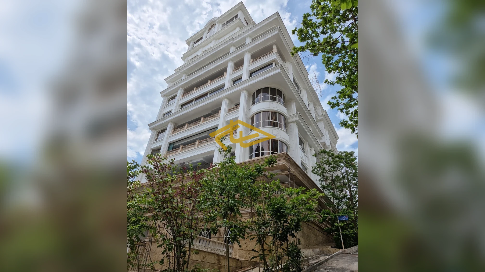 رهن و اجاره آپارتمان در سناتور پالاس زعفرانیه | ۲۳۵ متر