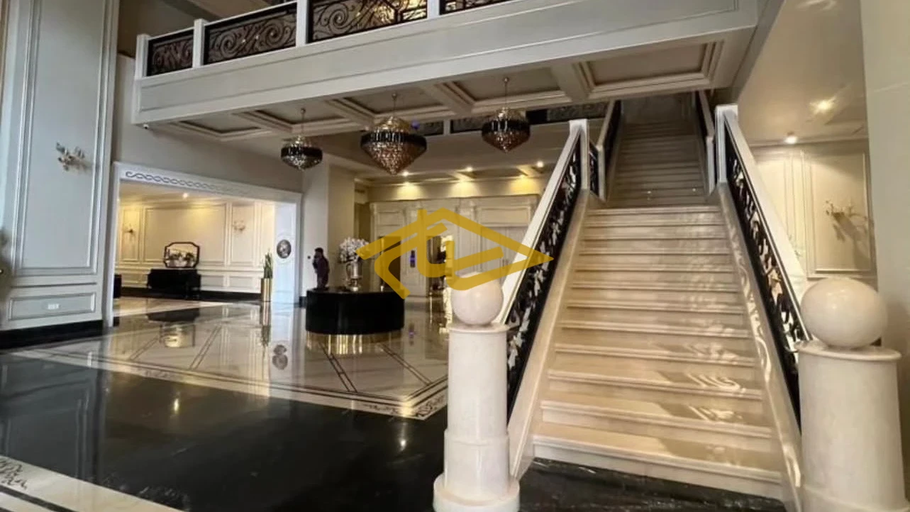 رهن و اجاره آپارتمان در سناتور پالاس زعفرانیه | ۲۳۵ متر