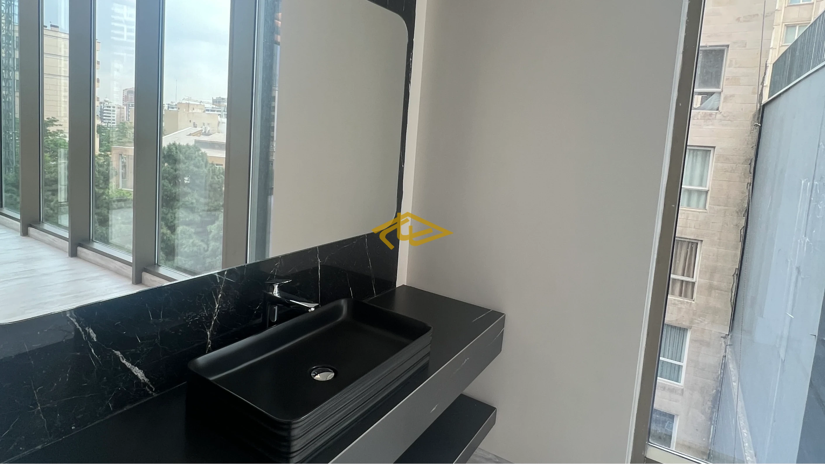 خرید آپارتمان لوکس در فرشته - الهیه | 400 متر فول امکانات