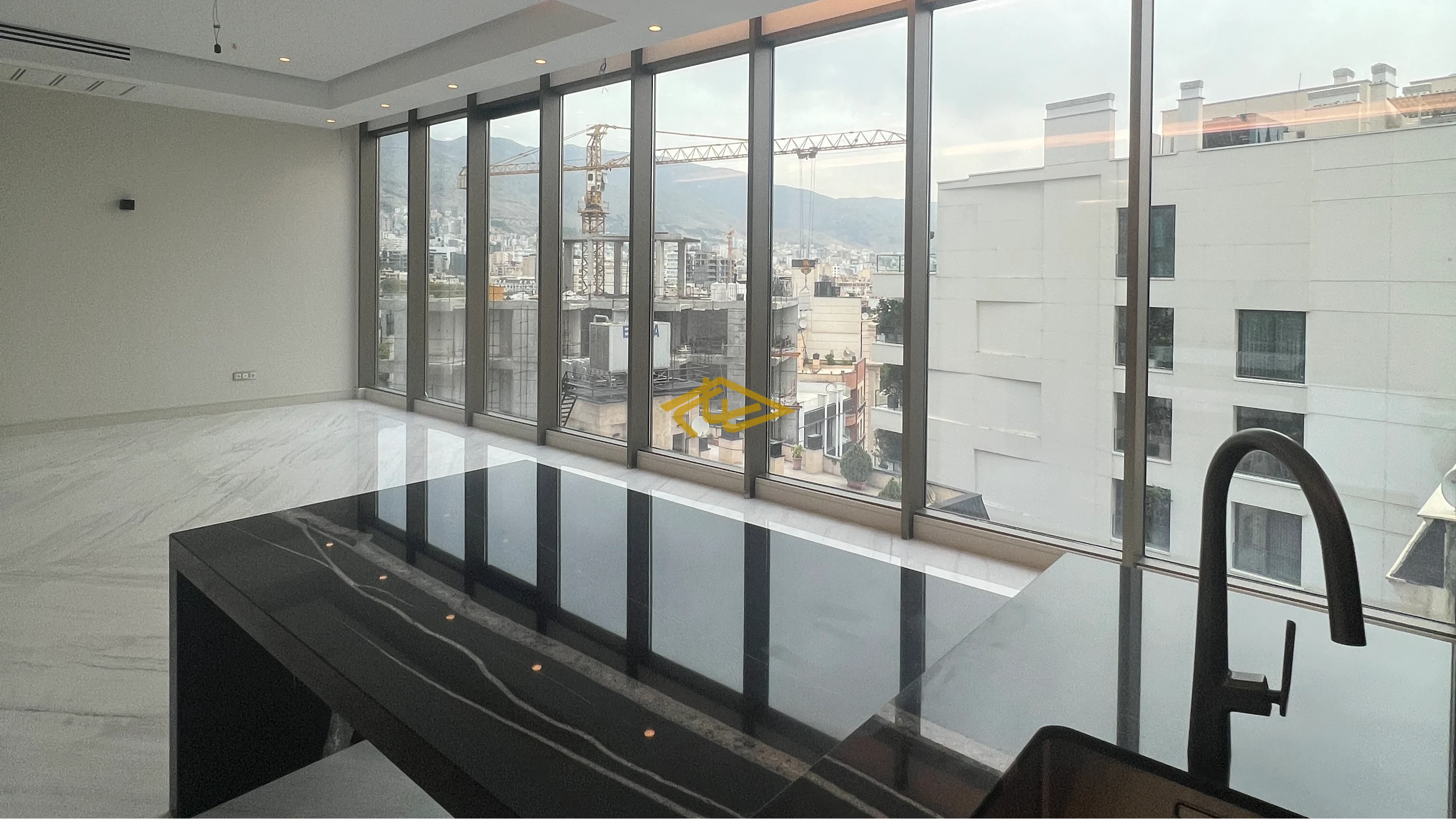 خرید آپارتمان لوکس در فرشته - الهیه | 400 متر فول امکانات