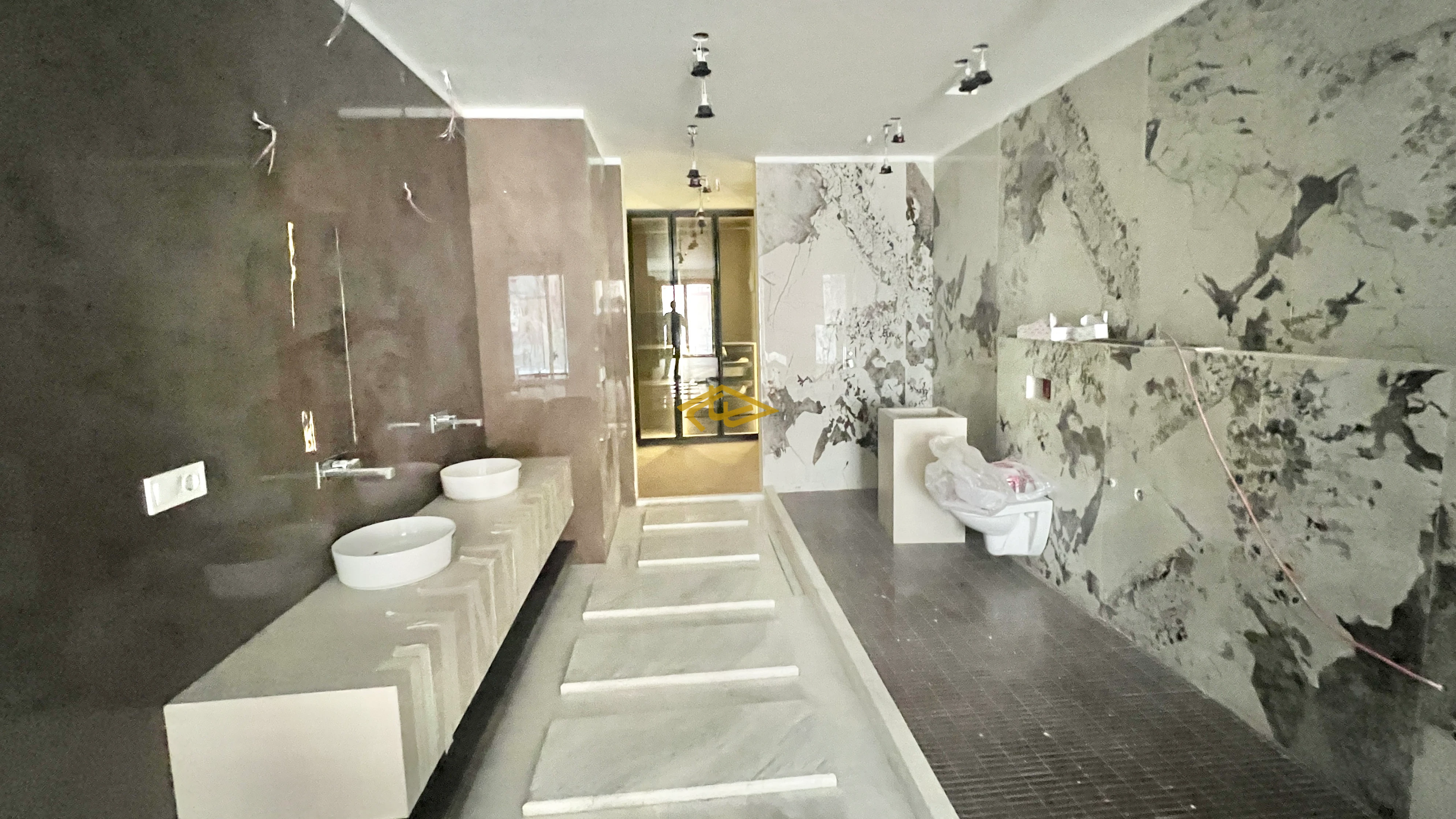 خرید آپارتمان با امکانات باورنکردنی در ولنجک | ۲۵۰ و ۳۰۰ متر