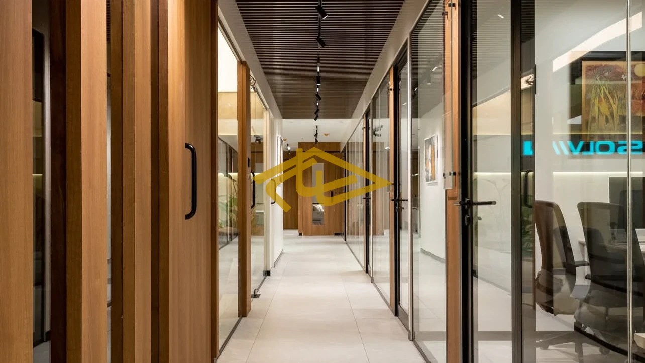 اجاره دفتر كار در ولنجك ١٧٨ متر ٣ خواب خوش نقشه طبقات بالا نور عالي در خيابان گلريزان