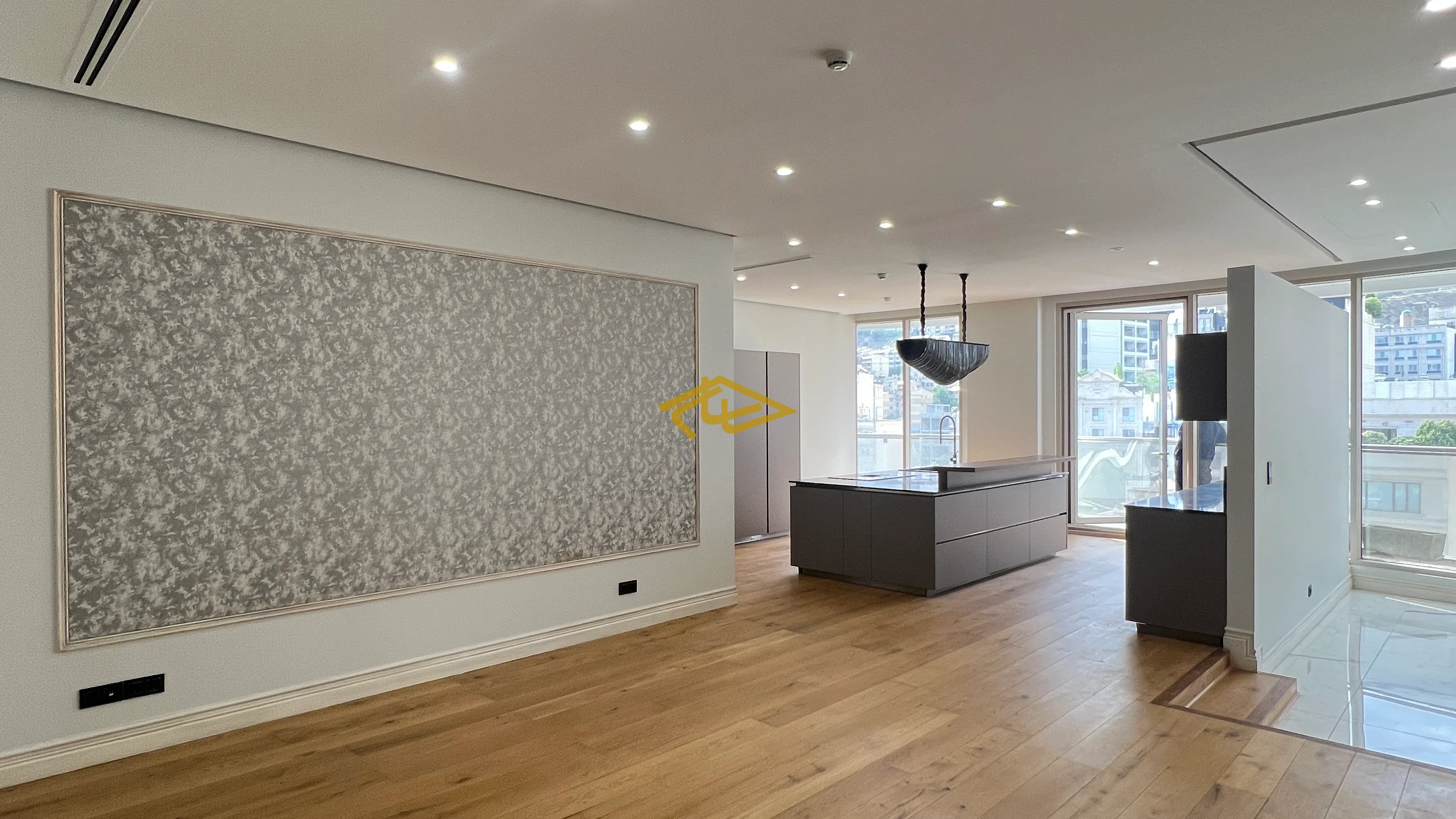 اجاره در برج پاناروما زعفرانیه