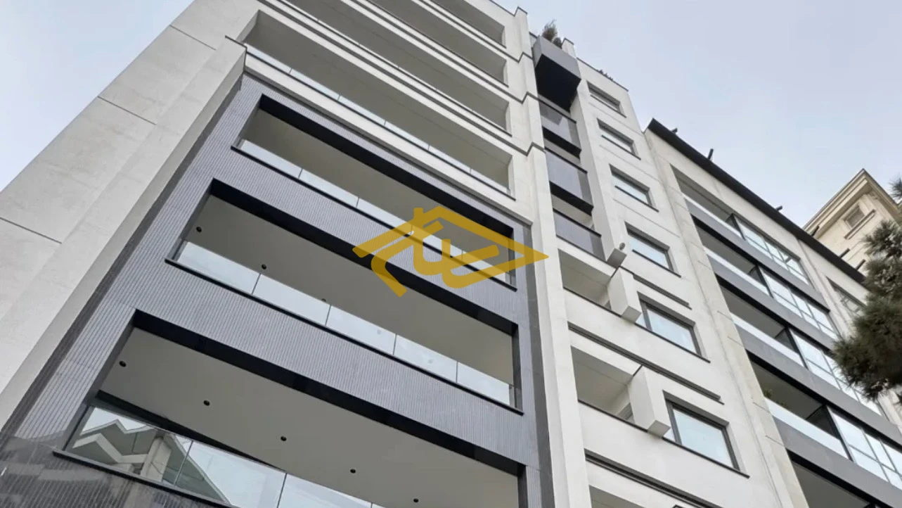 خريد آپارتمان در الهيه ٣٠٠ متر ٣ خواب تكواحدي ٥٠ متر سوئيت ٤ پاركبنگ نوساز فول امكانات سازنده بنام در ساختمان پالاتزو