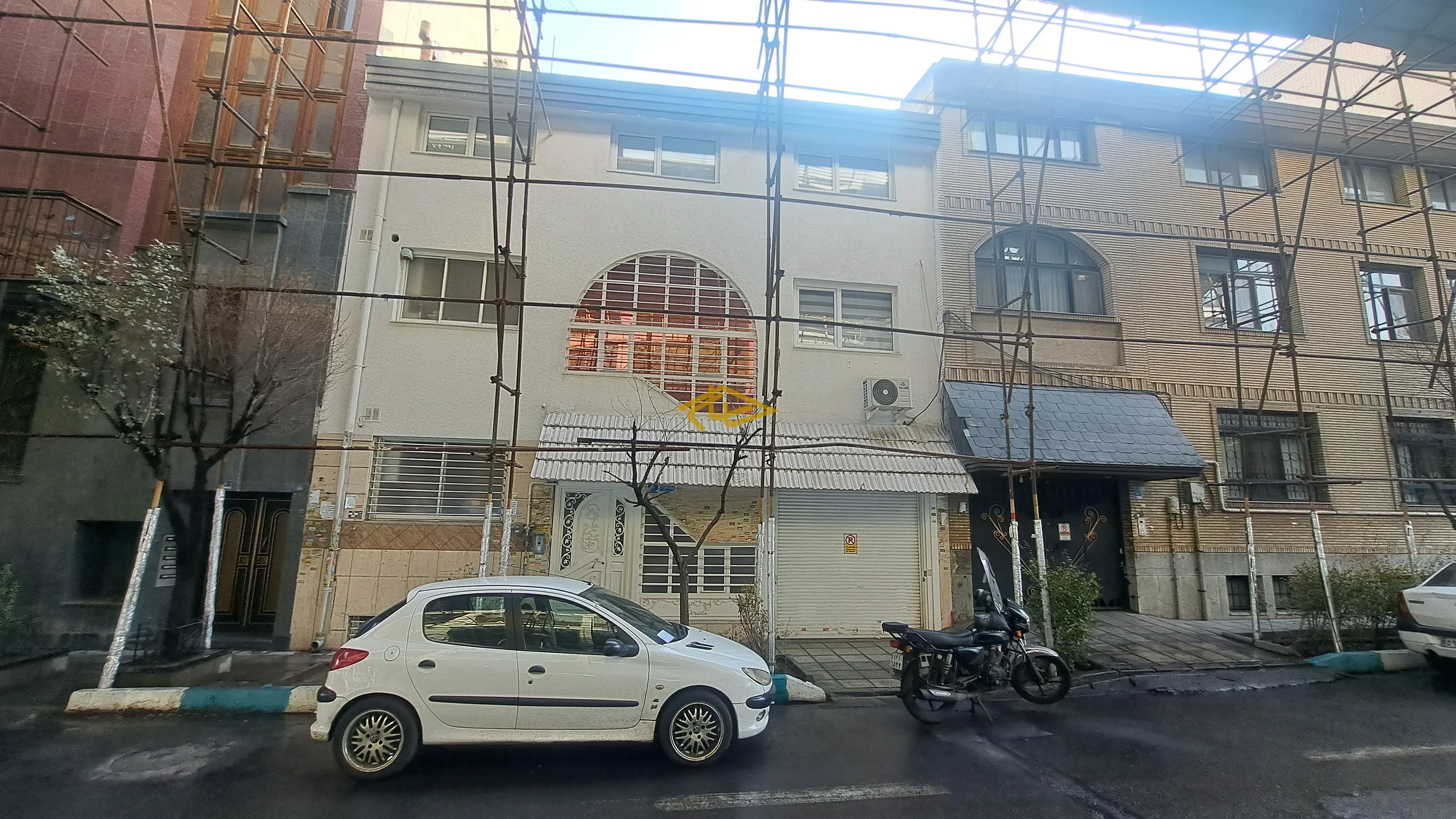 خرید آپارتمان قدرالسهم‌دار در ولنجک | املاک و مسکن در ولنجک و زعفرانیه