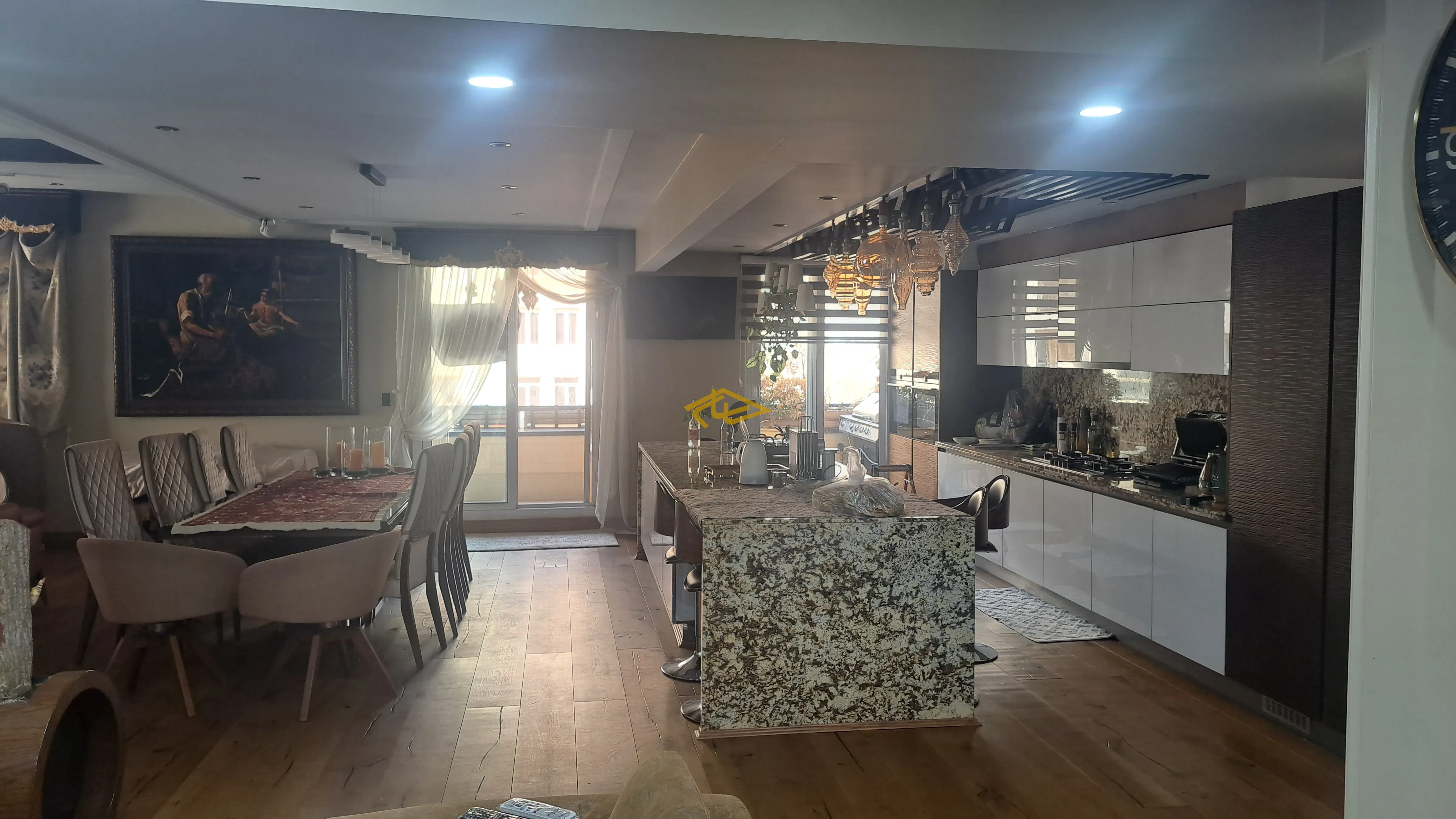 خرید آپارتمان ۲۲۵ متری در برج لوکس ولنجک | مشاور املاک در ولنجک