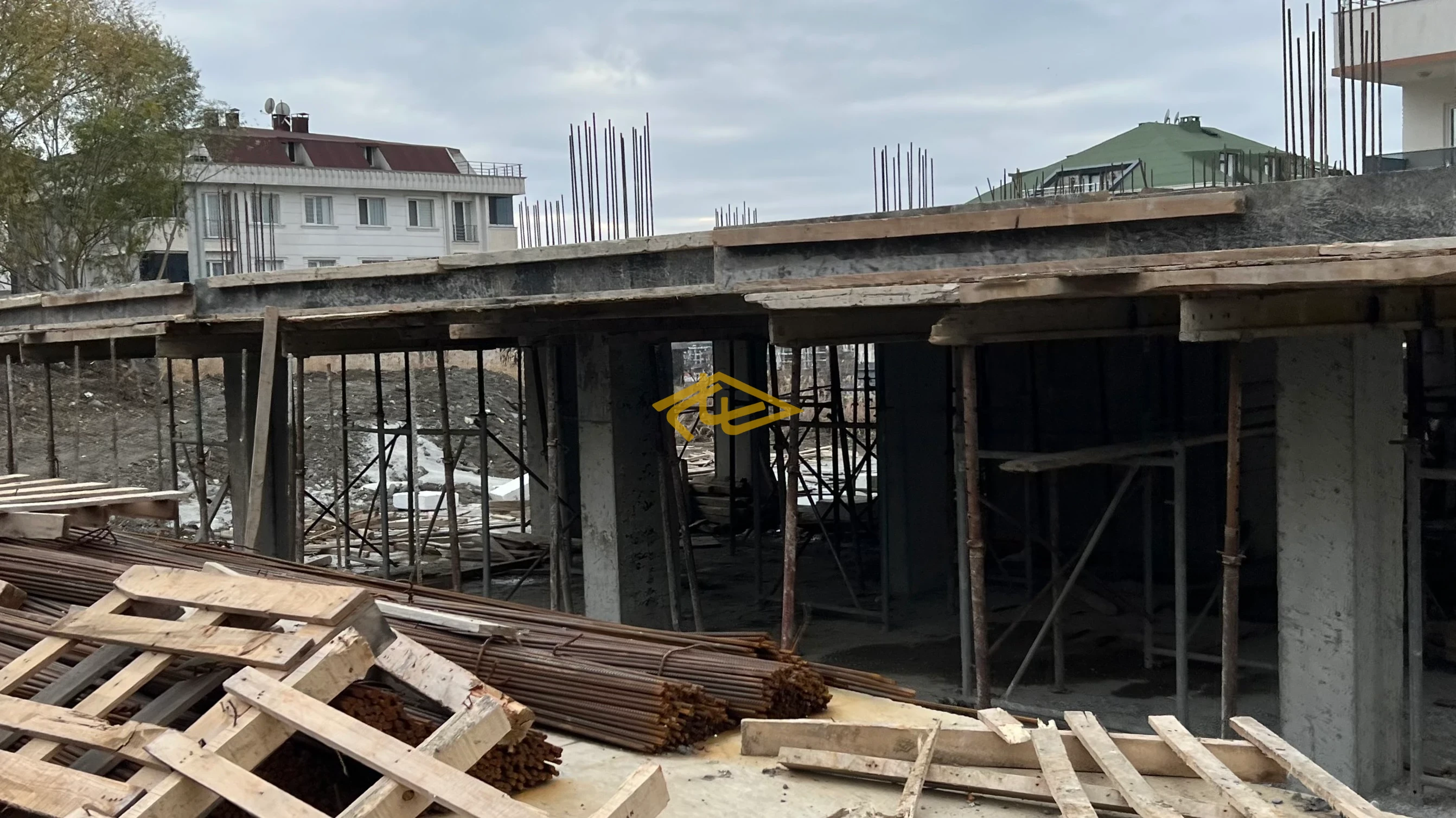 پیش خرید آپارتمان در ولنجک |  3 خواب، 200 متر، فول امکانات