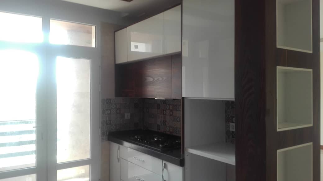 رهن آپارتمان 130 متری + 60 متر تراس در هشترودی اوین