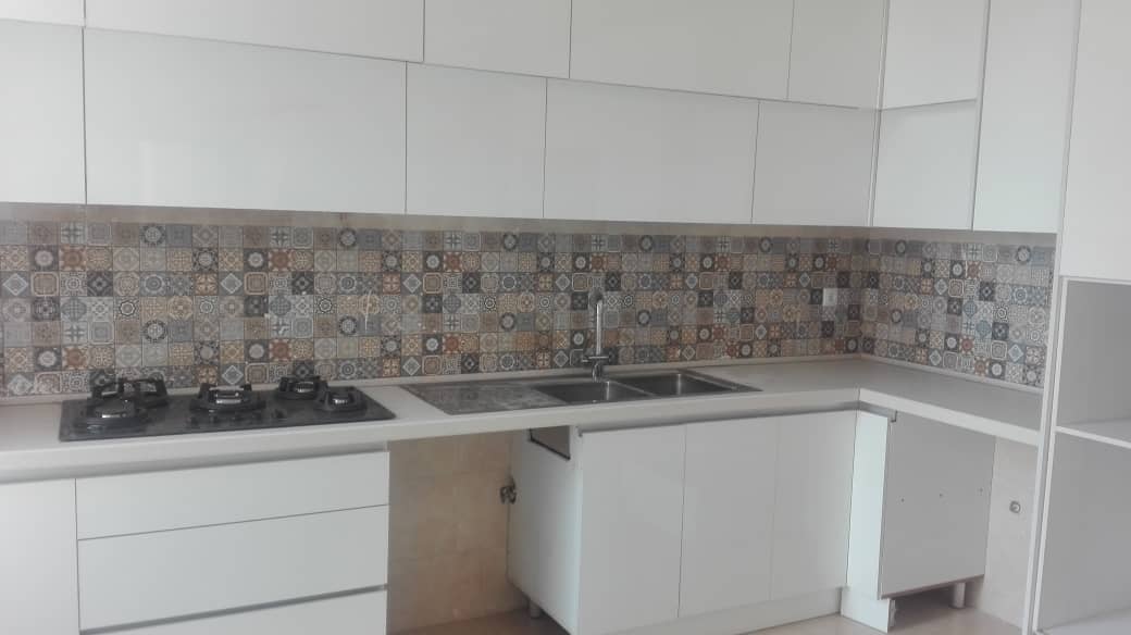 رهن آپارتمان 130 متری + 60 متر تراس در هشترودی اوین