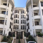 اجاره آپارتمان ١٤٠ متري بازسازي شده طبقه پنجم در ساختمان بهار ولنجك