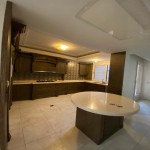 اجاره آپارتمان در اوين ١٨٠ متر ٣ خواب خوش نقشه در فرعي آرام