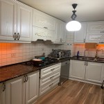 اجاره آپارتمان در الهيه ١٣٨ متر ٣ خواب خوش نقشه بازسازي شده دسترسي عالي در خيابان دشتي