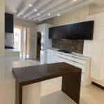 خريد آپارتمان نوساز در فرشته ١٩٣ متر ٣ خواب خوش نقشه طبقات بالا فول امكانات در برج سرو نقره اي