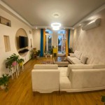 اجاره آپارتمان در ولنجك ٩٠ متر ٢ خواب خوش نقشه بازسازي شده تراس قابل چيدمان مبله در ساختمان گلبرگ