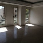 اجاره آپارتمان در ولنجك ١٤٠ متر ٢ خواب خوش نقشه بسيار تميز حياط مشجر دسترسي عالي فول امكانات