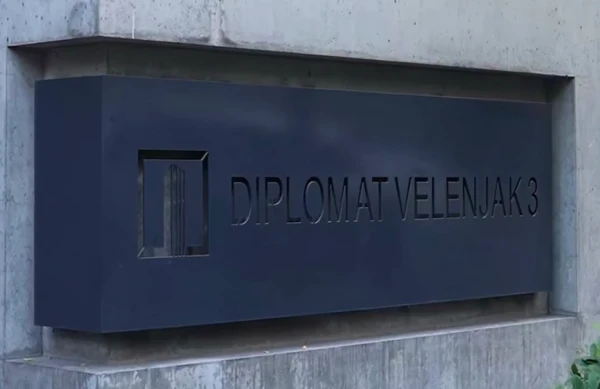 خرید و اجاره آپارتمان لوکس در ساختمان دیپلمات سوم ولنجک